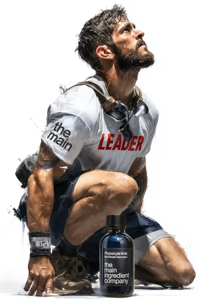 Athlète 'Leader' musclé (CrossFit, Hyrox, Musculation) agenouillé, concentré, avec flacon de Phycocyanine ω The Main Ingredient Company (TMIC) pour performance, force et récupération.